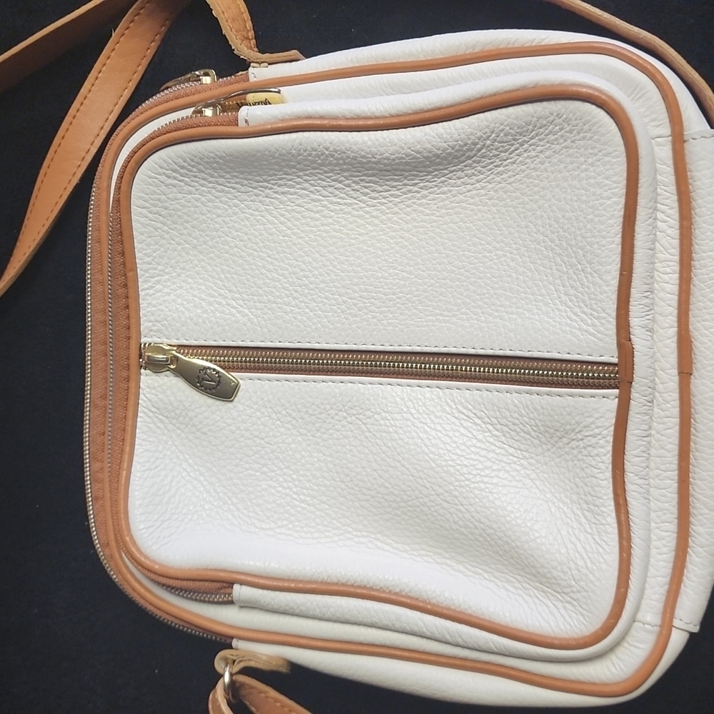Valentina cross body